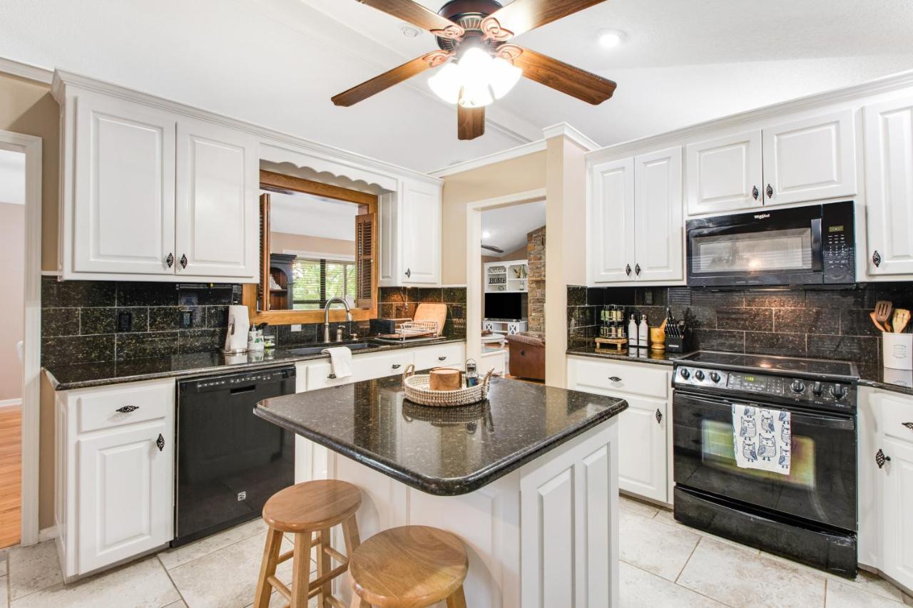 The Silverwood Lake Hamilton Екстер'єр фото